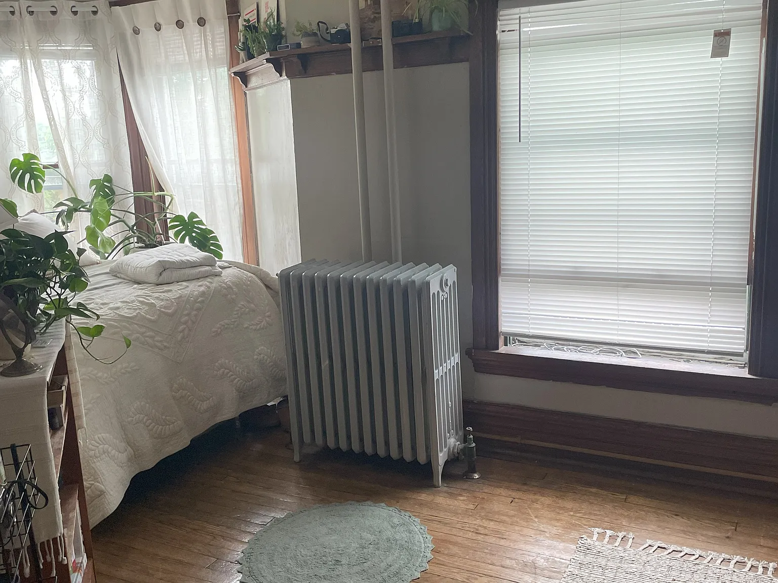 2 bed, 1500 sqft, $1,200 — Photo 3