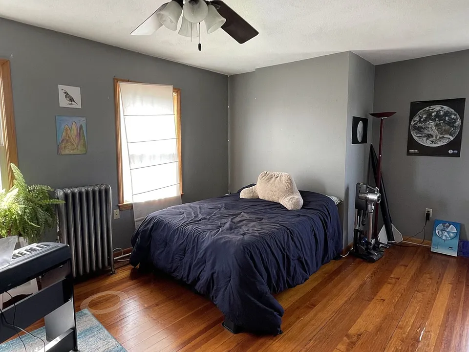 17 Princeton St #1