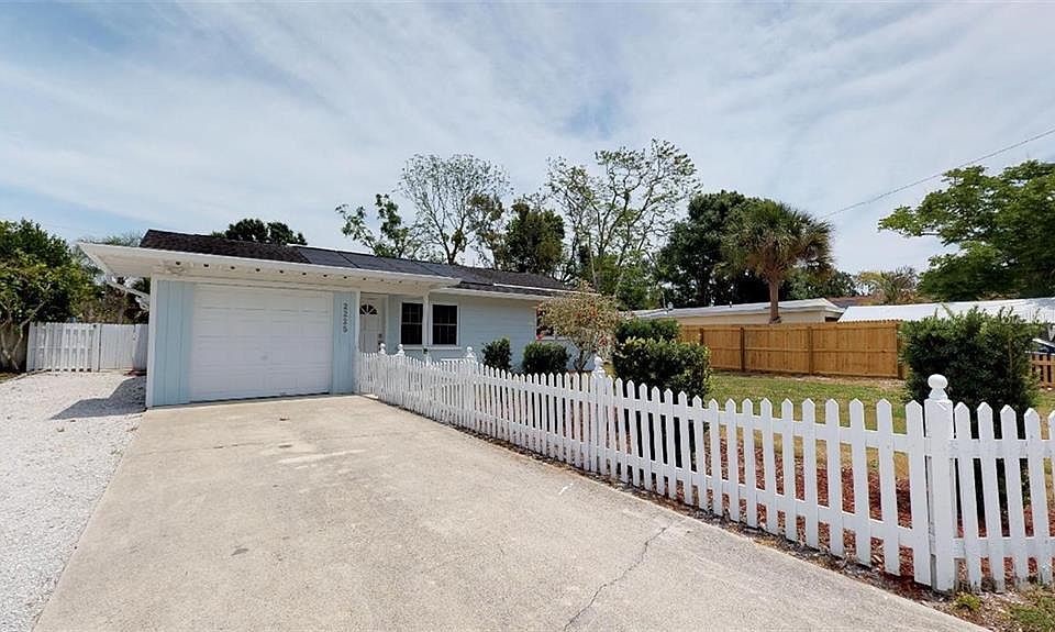 1st image of 2225 Bougainvillea St