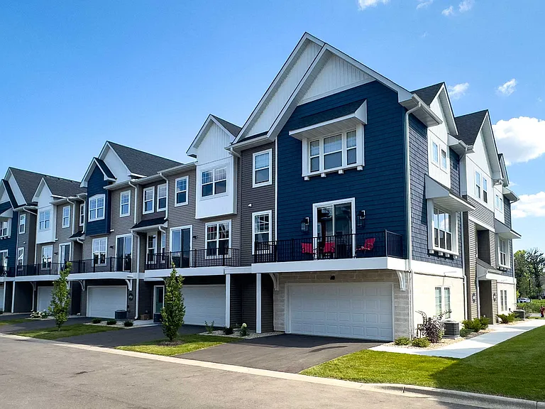 Field and Grove Townhomes of Champlin — Photo 83