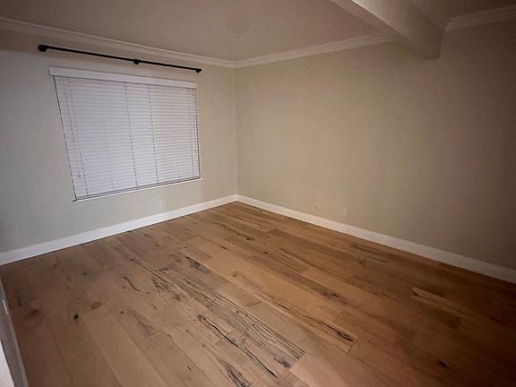 4th image of 1380 Cabrillo Park Dr APT A