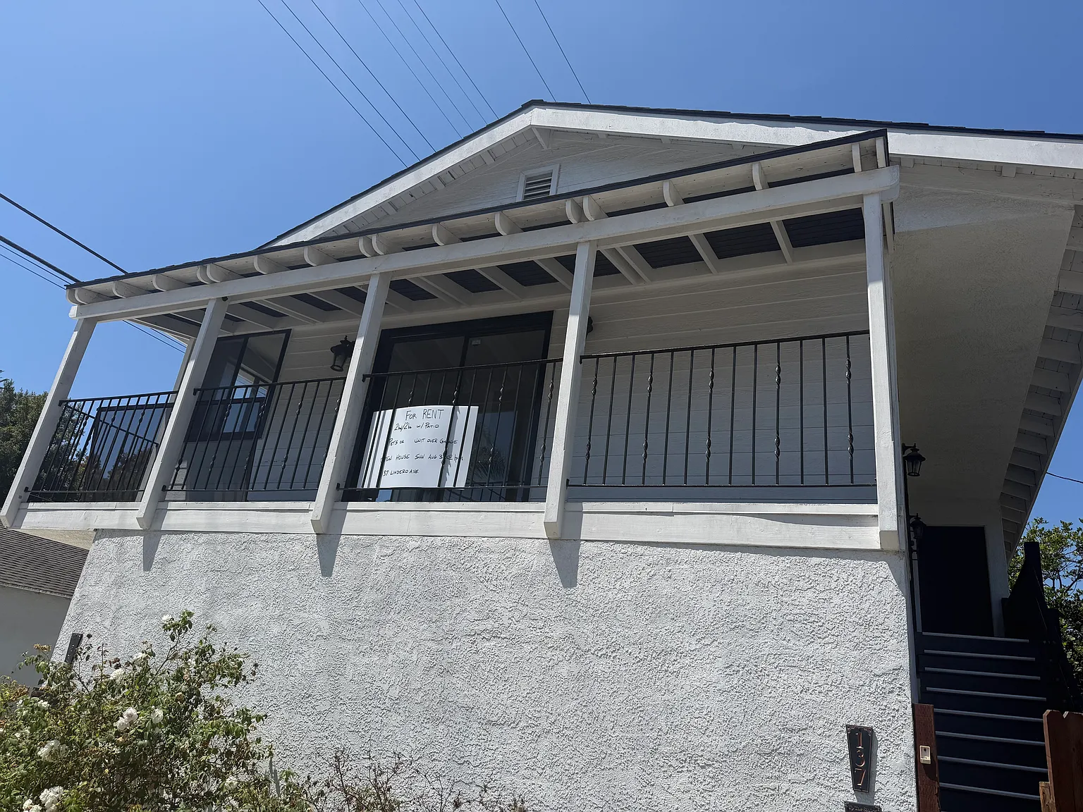 2 bed, 1080 sqft, $2,995 — Photo 1