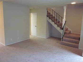 5th image of 18 Fountainhead Ct