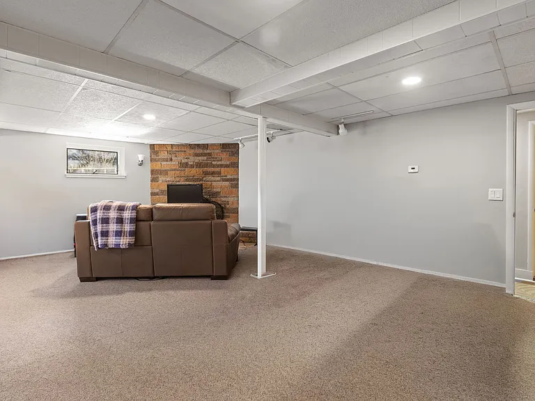 132 Ruggles Ave — Photo 23