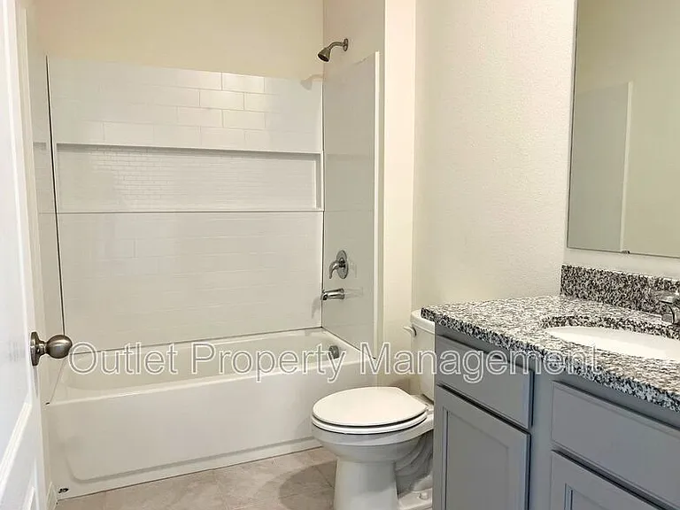 2877 Sunridge Loop — Photo 9