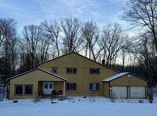 27 Shelbourne Ct, Niskayuna, NY 12309