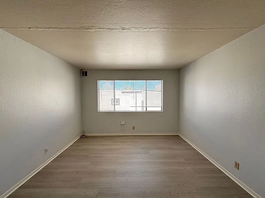 Building Photo - 256 Euclid Ave #7