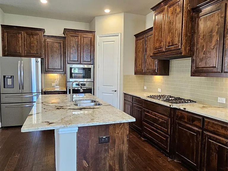 7378 Joshua Rd — Photo 5