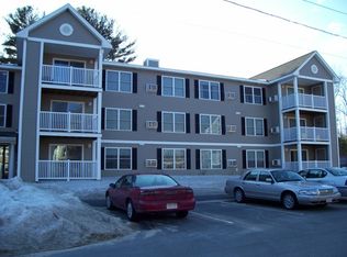 8 Greenleaf Park APT J, Merrimac, MA 01860