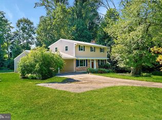 17214 Emerson Dr, Silver Spring, MD 20905