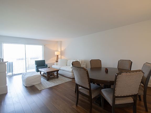 4th image of 6833 N Kedzie Ave APT 504