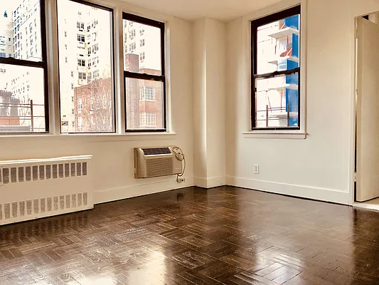 Rented by Jeff Garson, LREB | media 31