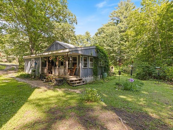 2nd image of 26 Blake Road