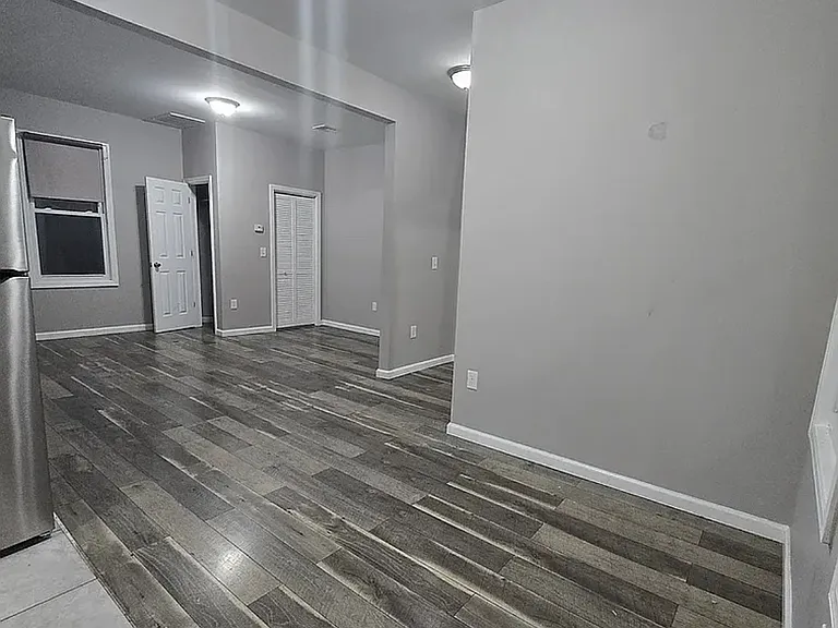 298 Halsted St #101 — Photo 2