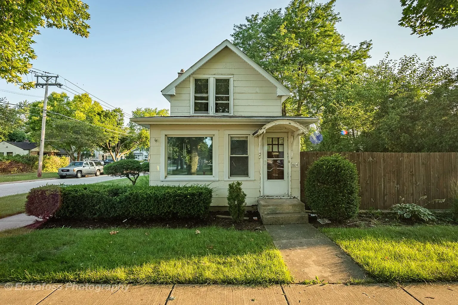 804 E Prairie Ave photo 1