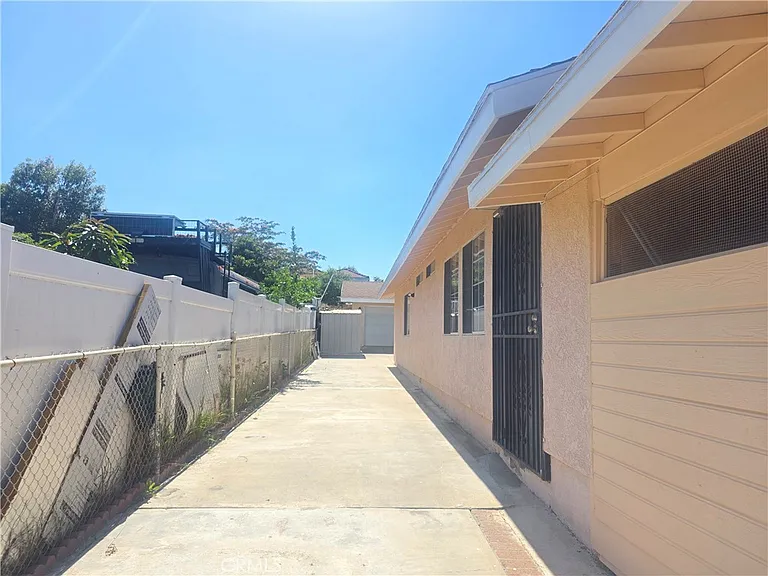 517 N Rural Dr — Photo 17