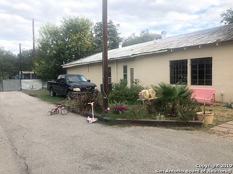 2nd image of 701 Naylor St