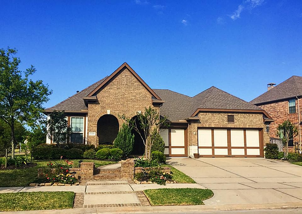 1st image of 12418 Cove Landing Dr
