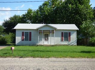 616 Columbus Rd, Sealy, TX 77474