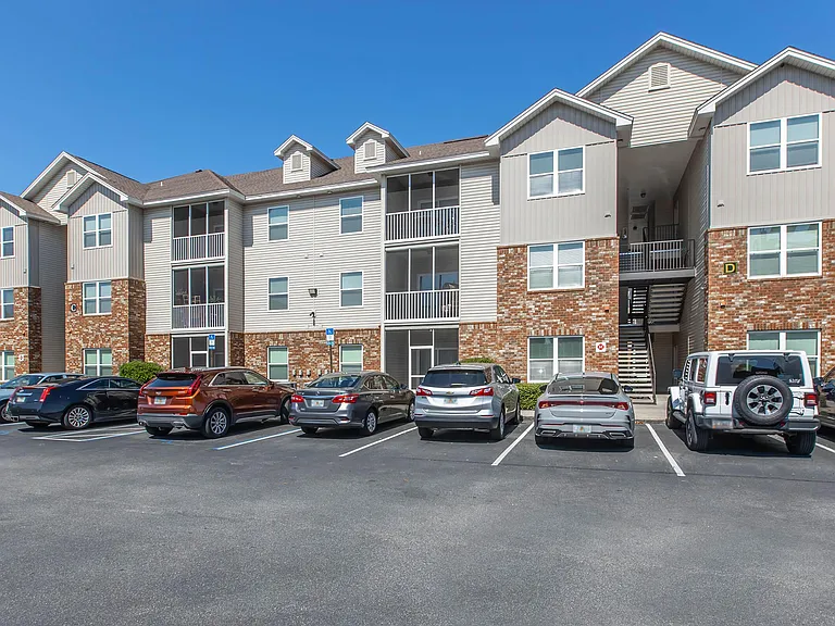 Crosswinds Apartments — Photo 26