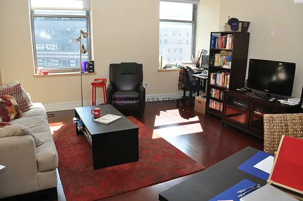 Rented by NY Casa Group | media 10