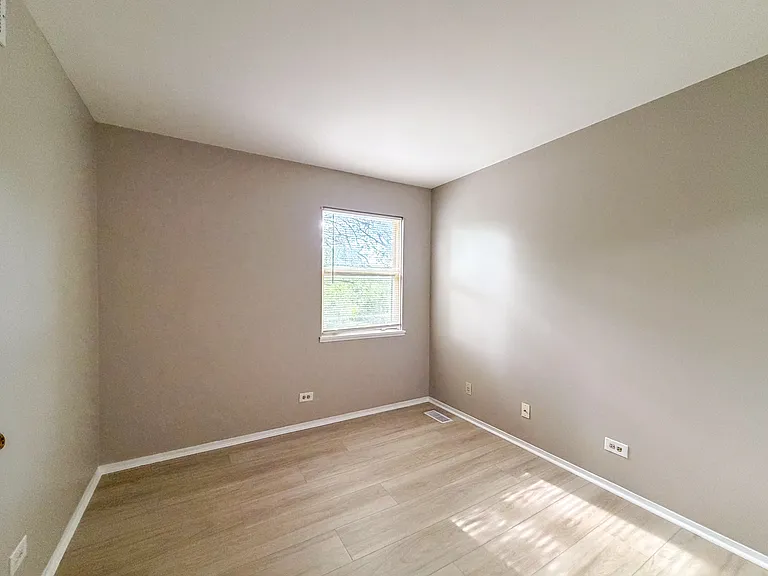 2615 Oakshire Ct — Photo 9