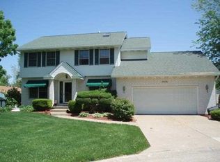 4319 27th Avenue Ct, Moline, IL 61265