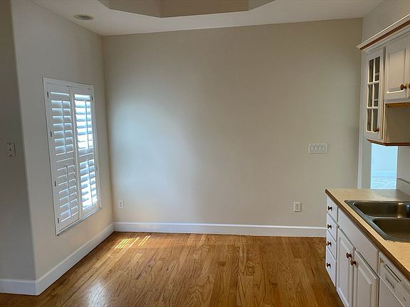 2nd image of 119 Sand Dunes Dr