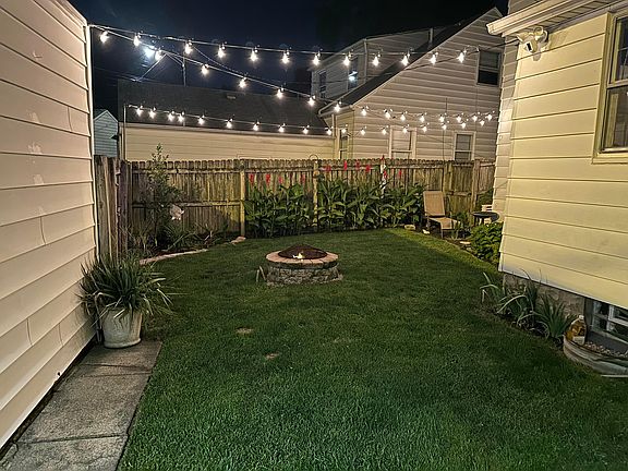 3rd image of 3040 Crescent Dr