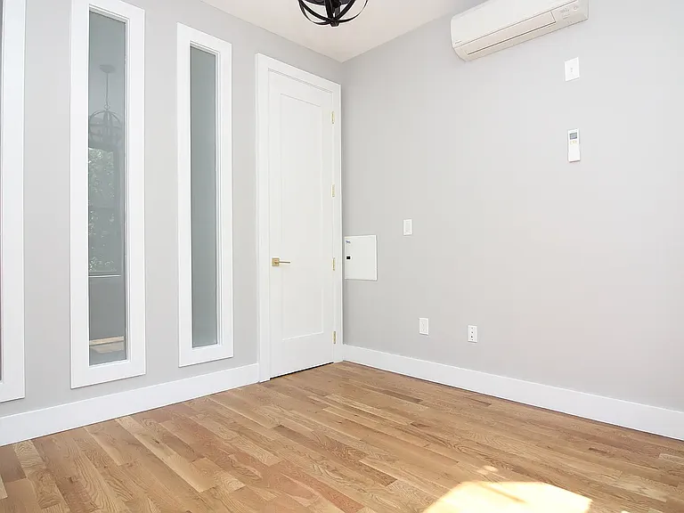 1384 Greene Ave #2L — Photo 6
