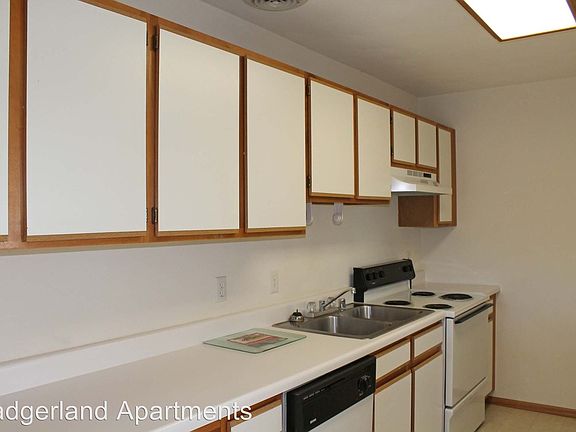 5th image of 3428 Midvale Dr APT 1