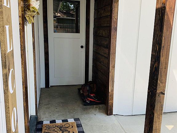 2nd image of 16505 Creekside Dr
