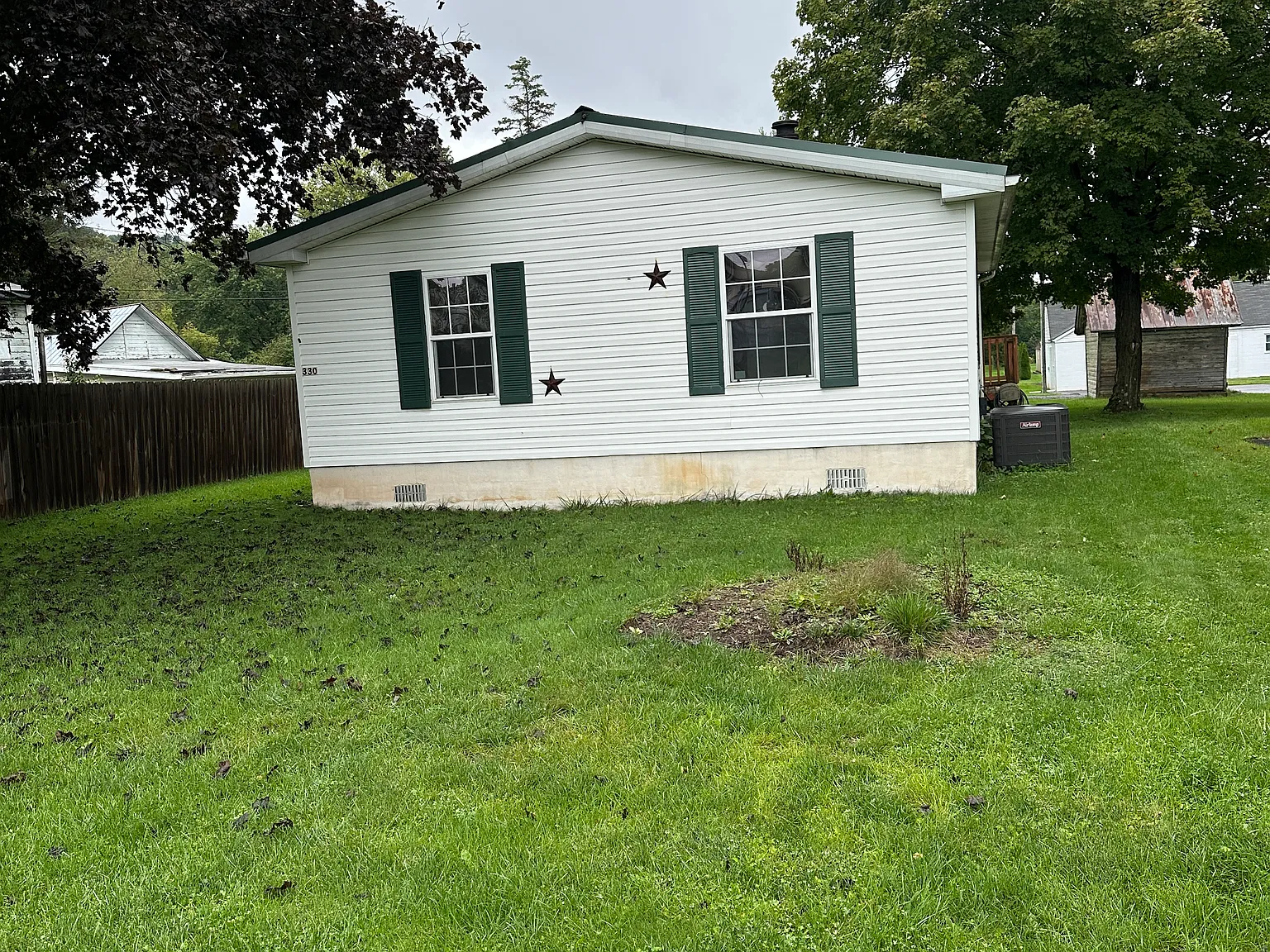 330 Walnut St — Photo 2