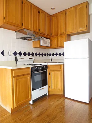 Rented by Waverly Realty Associates | media 41