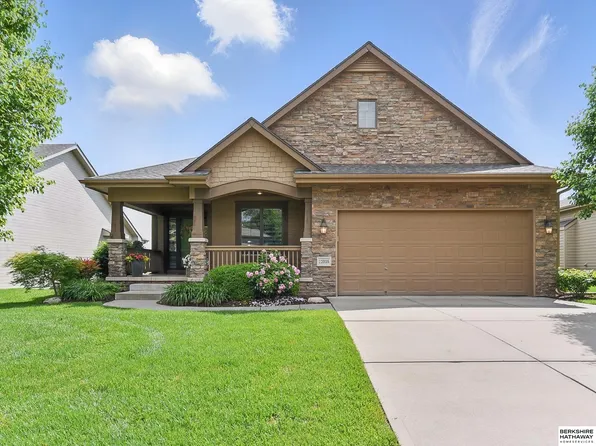 12035 S 79th Ave, Papillion, NE 68046