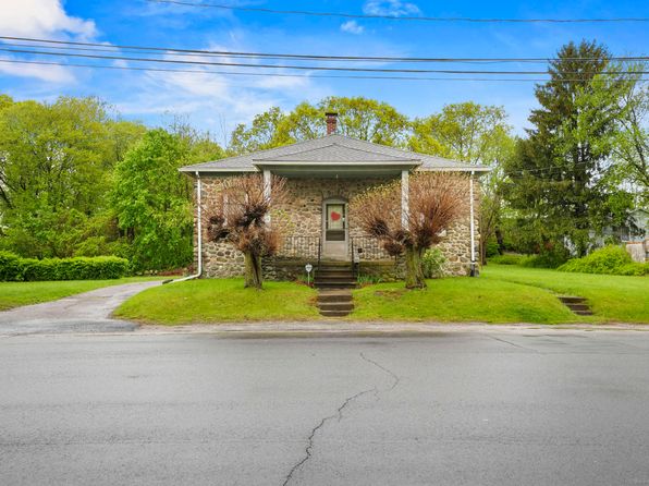 298 Wall St, Waterbury, CT 06704