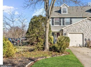 301 Hazelwood Ln, Marlton, NJ 08053