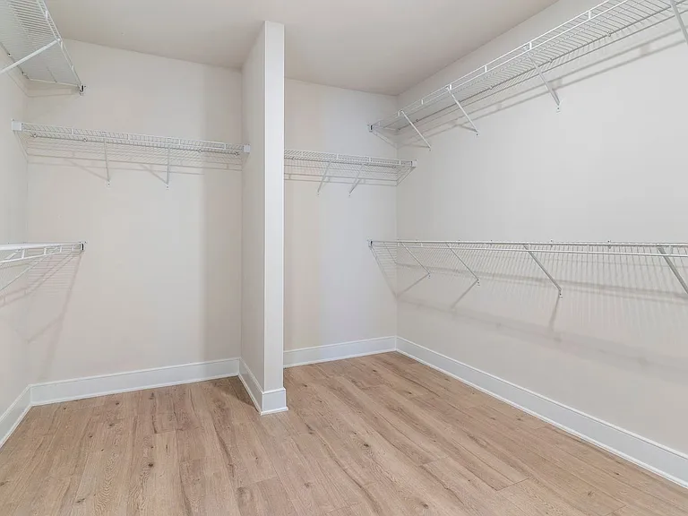 1460 Meadowlark Glen Rd — Photo 29