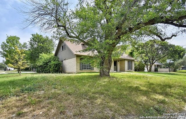1st image of 3611 STONEHAVEN DR