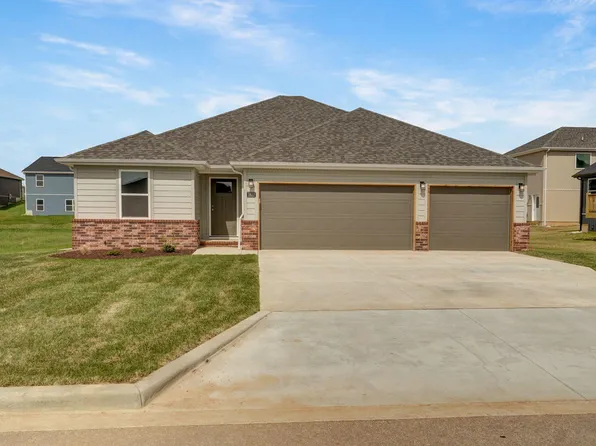 1637 E Charlton Street, Republic, MO 65738
