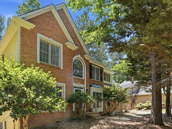 514 Lovinggood Ct, Woodstock, GA 30189