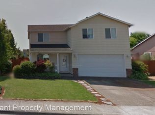 1126 Bunker Ave, Woodburn, OR 97071