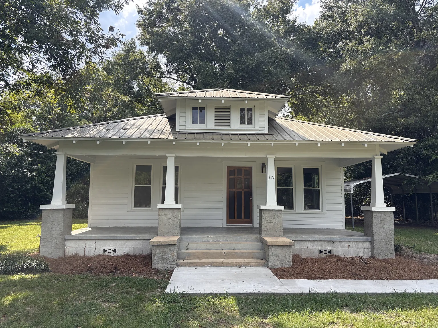 315 Dixie Street - 1 — Photo 1