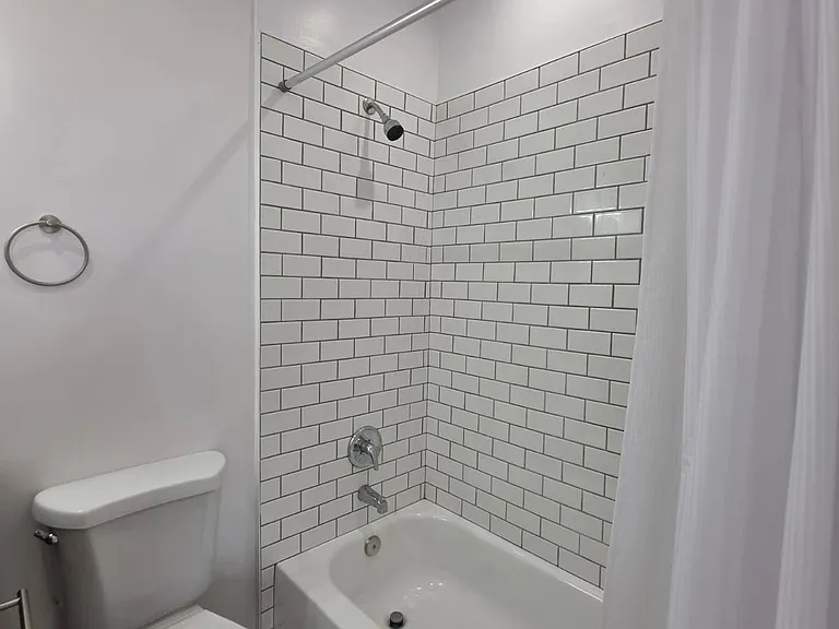 905 N Patterson Park Ave — Photo 18