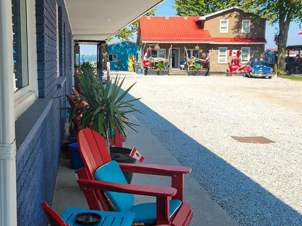 840 Ross Ln #6, Chatham Kent, ON N0P 1N0