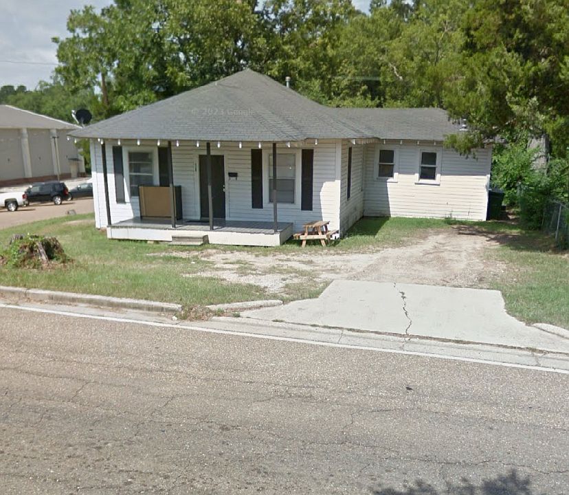 2nd image of 420 S Cooper Ave