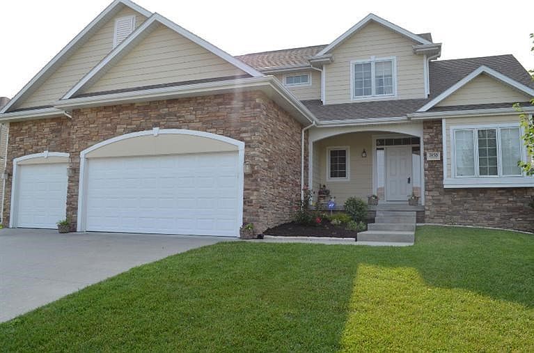 1st image of 7450 Plum Creek Dr