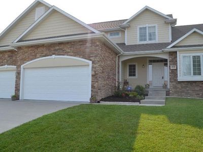 7450 Plum Creek Dr, Lincoln, NE, 68516