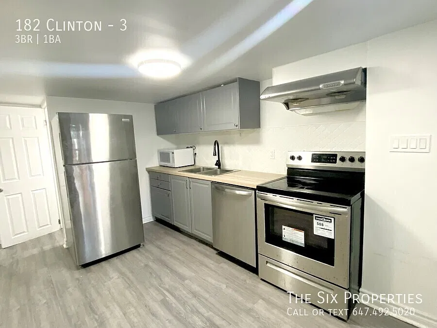 182 Clinton — Photo 2
