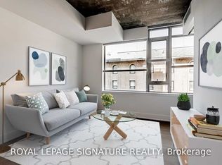 630 Queen St E #212, Toronto, ON M4M1G3